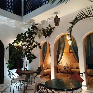 riad-les-trois-mages-marrakesh.marrakeshhotelsmorocco.com/
